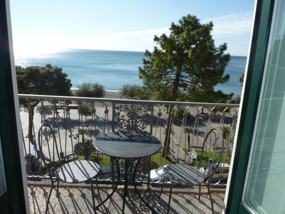 Апартаменты L'Ancora Amalfi Dreams Минори Экстерьер фото