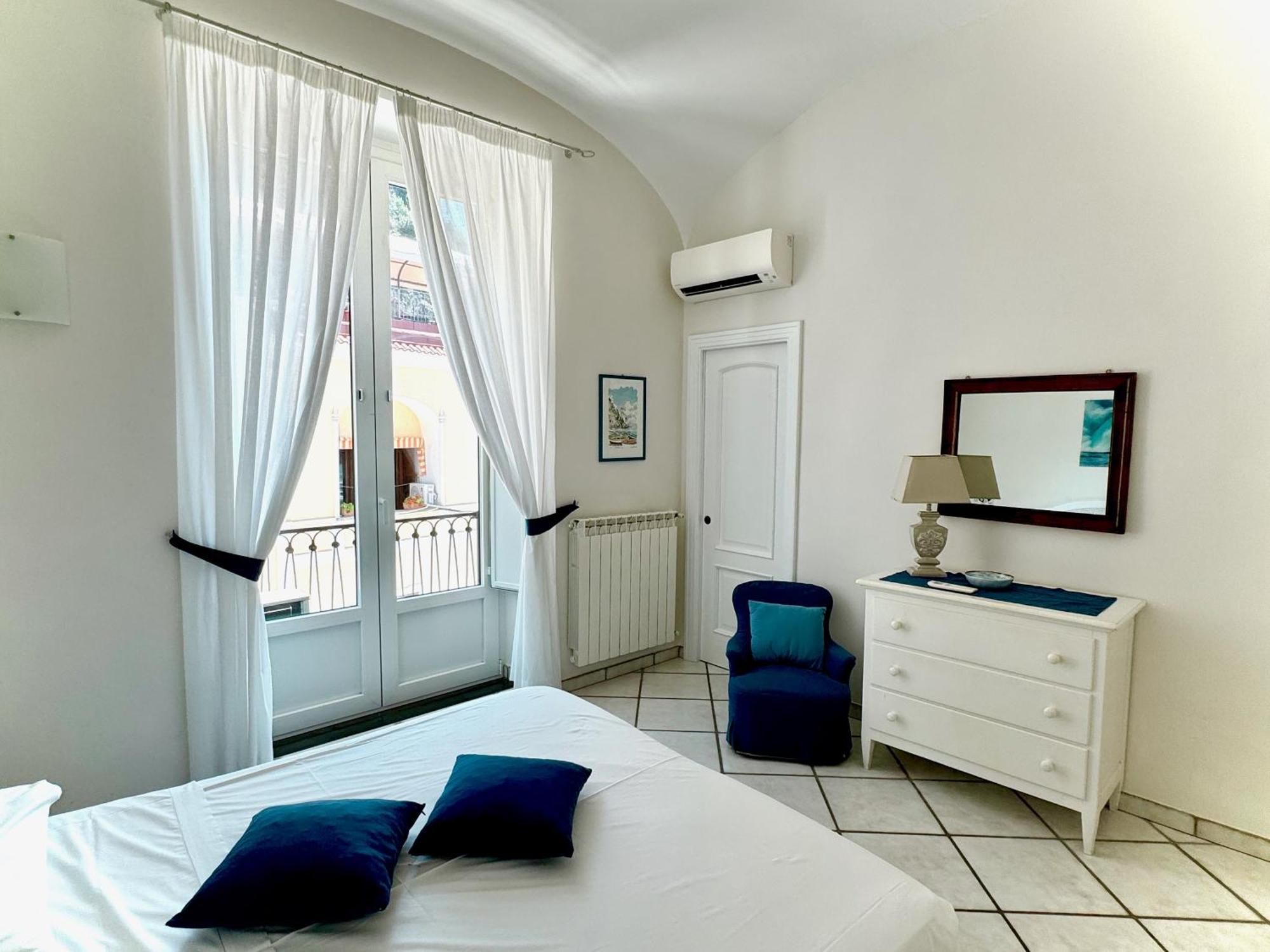 Апартаменты L'Ancora Amalfi Dreams Минори Экстерьер фото